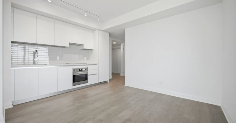 2404-4015 The Exchange N/A, Mississauga, ON, L5B 0N9 - 11