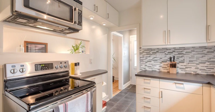 64 Royal York Road, Toronto, ON, M8V 2T6 - 11