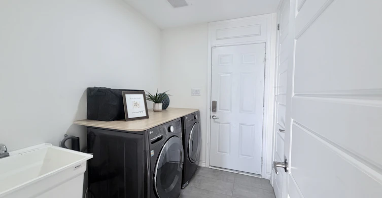 21 Main-1222 Rose Way, Milton, ON, L9E 1P2 - 6