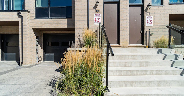 42 Pony Farm Drive, Toronto, ON, M9R 0B3 - 2