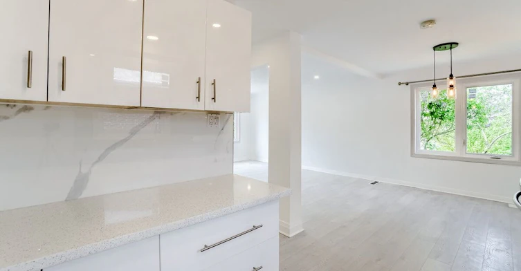 351 Maurice Drive, Oakville, ON, L6K 2X4 - 9