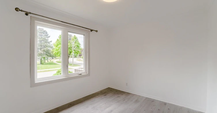 351 Maurice Drive, Oakville, ON, L6K 2X4 - 14