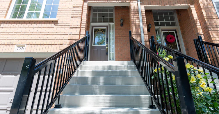 176-5530 Glen Erin Drive, Mississauga, ON, L5M 6E8 - 2