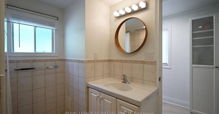 Main-30 Preston Road, Toronto, ON, M6E 1Y7 - 11