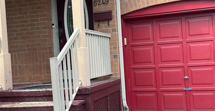 5249 Fair Ford Crescent, Mississauga, ON, L5V 2H7 - 3