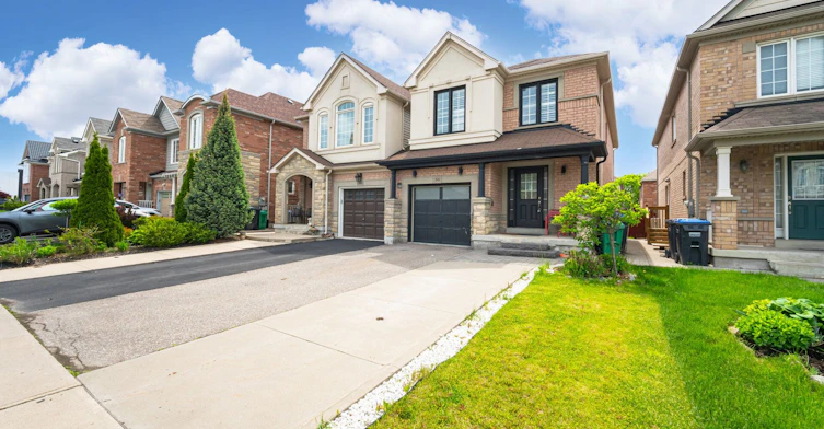 66 Lightcatcher Circle, Brampton, ON, L6P 3P5 - 4