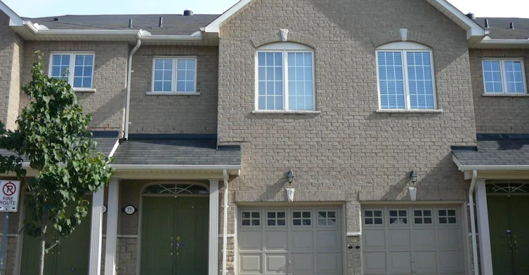 75-1169 Dorval Drive, Oakville, ON, L6M 4V8
