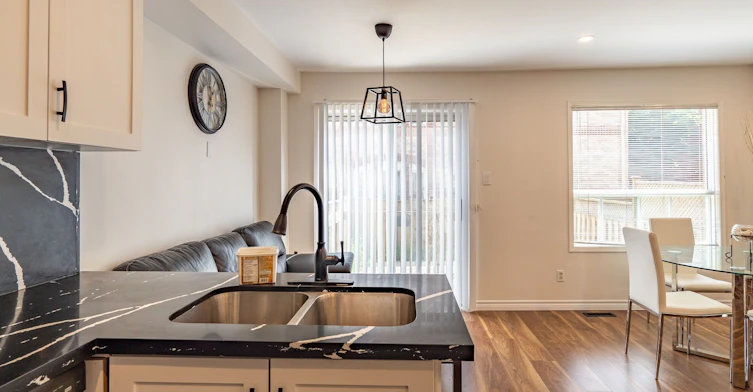 3974 Discovery Court, Mississauga, ON, L5N 7H8 - 24