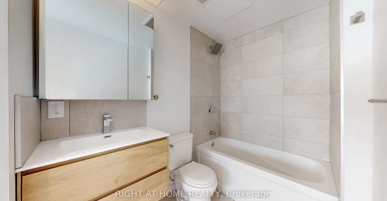 Unit 5-3122 Dundas Street W, Toronto, ON, M6P 2A1 - 15