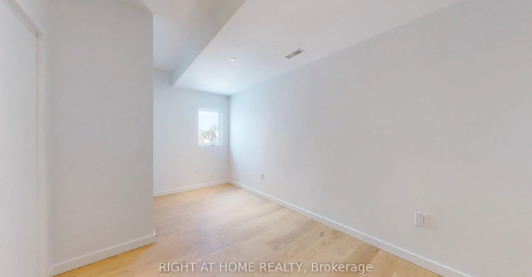 Unit 5-3122 Dundas Street W, Toronto, ON, M6P 2A1 - 17