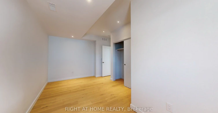 Unit 5-3122 Dundas Street W, Toronto, ON, M6P 2A1 - 16