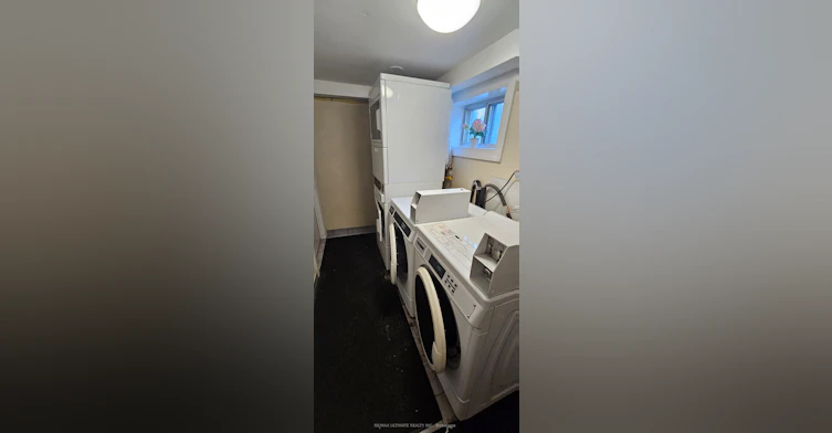 2nd Floor-3 Kane Avenue, Toronto, ON, M6N 3M7 - 20