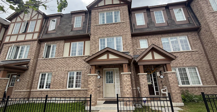233 Remembrance Drive, Brampton, ON, L7A 0A8