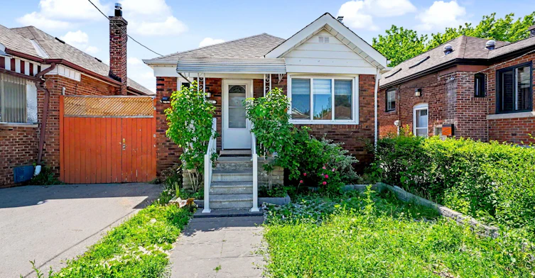 1788 Keele Street, Toronto, ON, M6M 3X1