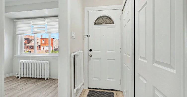 1788 Keele Street, Toronto, ON, M6M 3X1 - 3