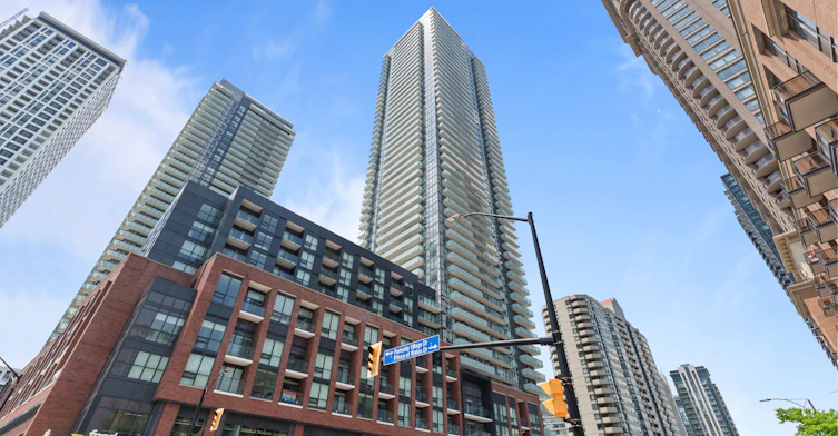 4208-430 Square One Drive, Mississauga, ON, L5B 0R7 - 24