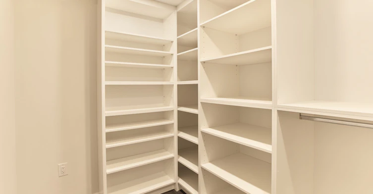 Lower-21 Robinglade Drive, Toronto, ON, M9B 2P9 - 18