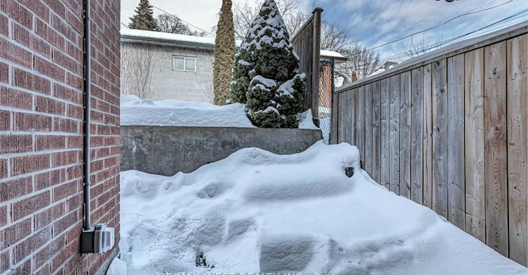 Main-1232 Davenport Road, Toronto, ON, M6H 2G9 - 18