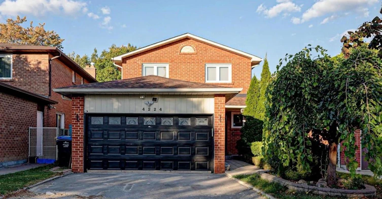 4224 Angeloni Drive, Mississauga, ON, L4Z 2S9