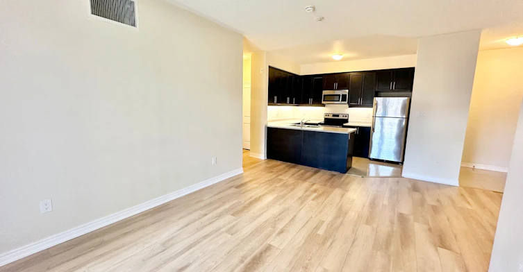 308-263 Georgian Drive, Oakville, ON, L6H 0L2 - 18