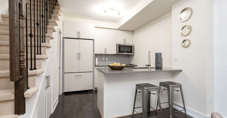 1084 Lansdowne Avenue, Toronto, ON, M6H 0C5 - 6