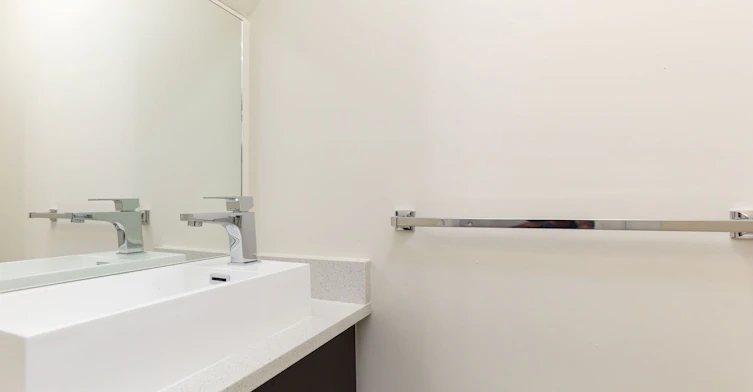 1084 Lansdowne Avenue, Toronto, ON, M6H 0C5 - 9