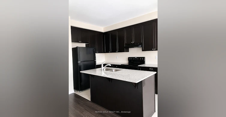 12 Circus Crescent, Brampton, ON, L7A 5E3 - 2