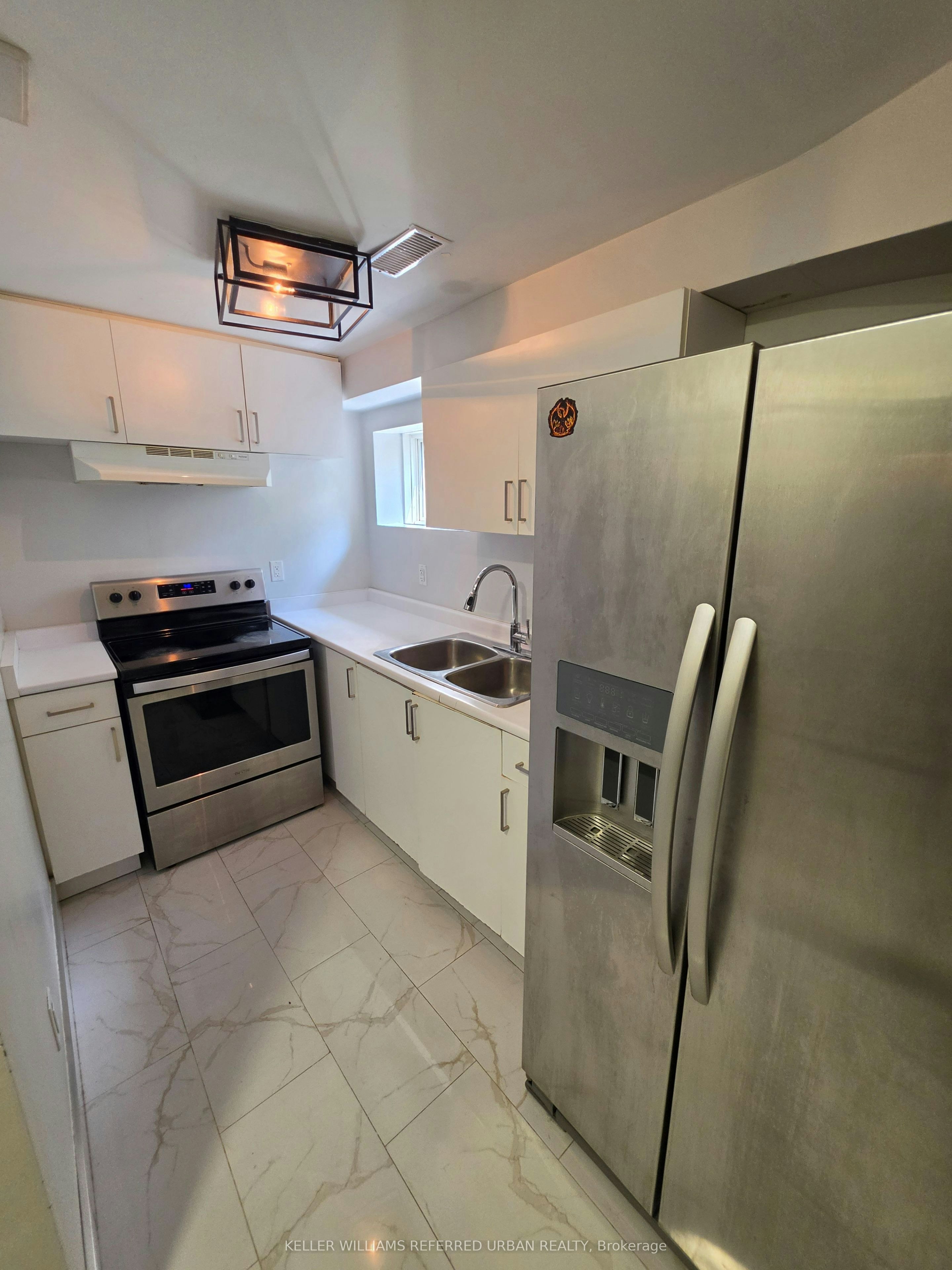 Bsmt-7009 Lessard Lane, Mississauga, ON, L5W 1A4 - 3
