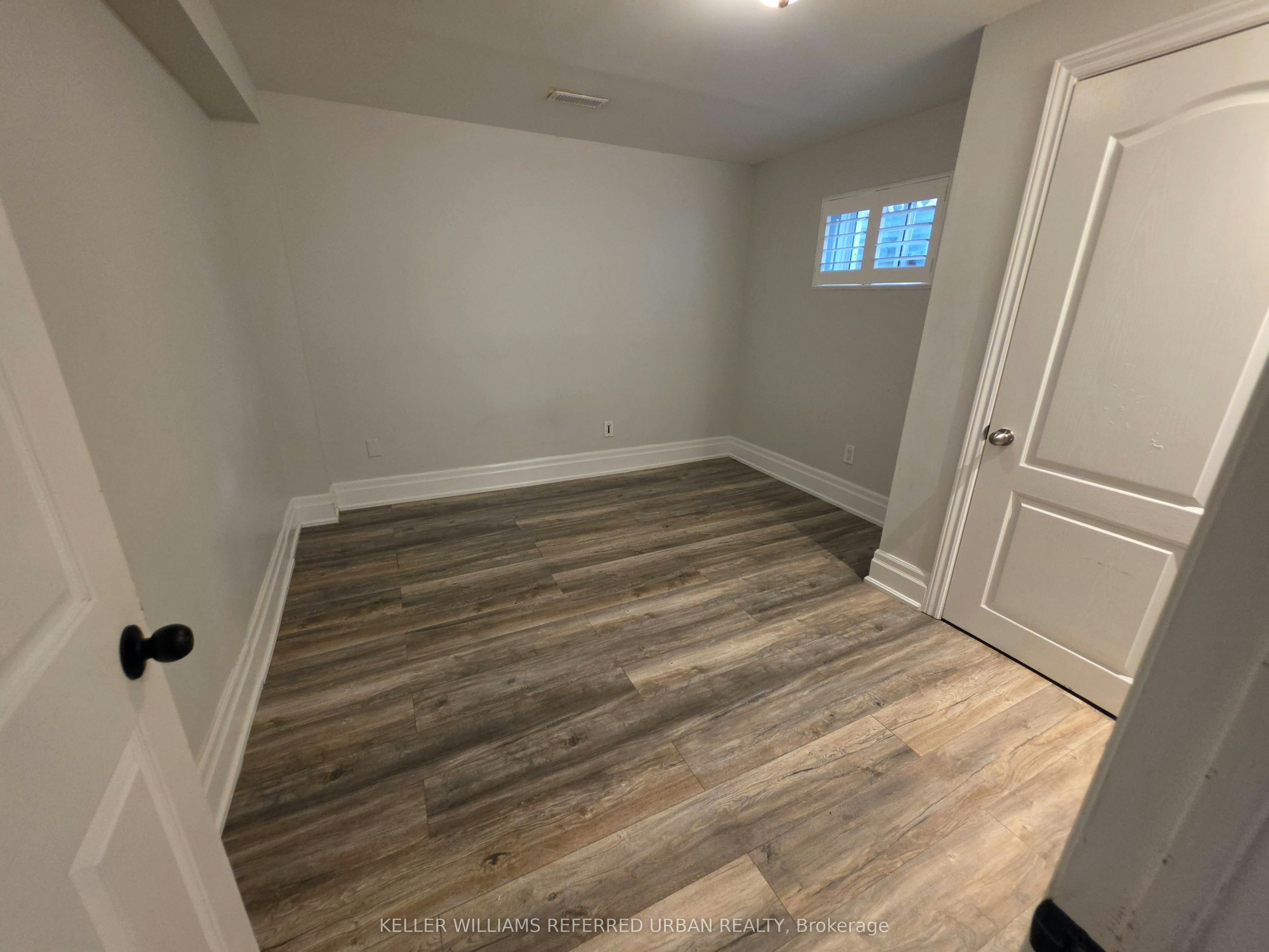 Bsmt-7009 Lessard Lane, Mississauga, ON, L5W 1A4 - 4