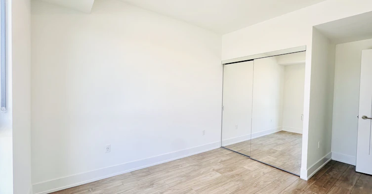 309-858 Dupont Street, Toronto, ON, M6G 0C1 - 4