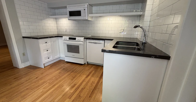 A-306A Clendenan Avenue, Toronto, ON, M6P 2X3 - 3