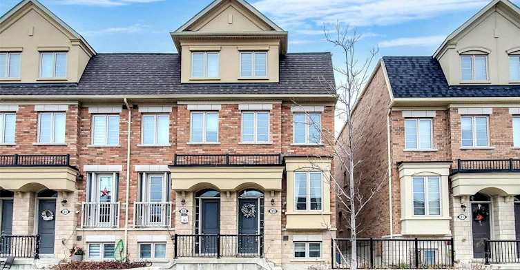 33 Edward Horton Crescent, Toronto, ON, M8Z 0E7