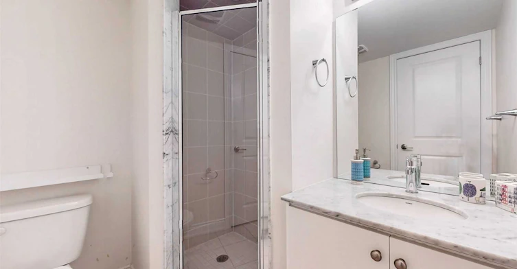 33 Edward Horton Crescent, Toronto, ON, M8Z 0E7 - 37
