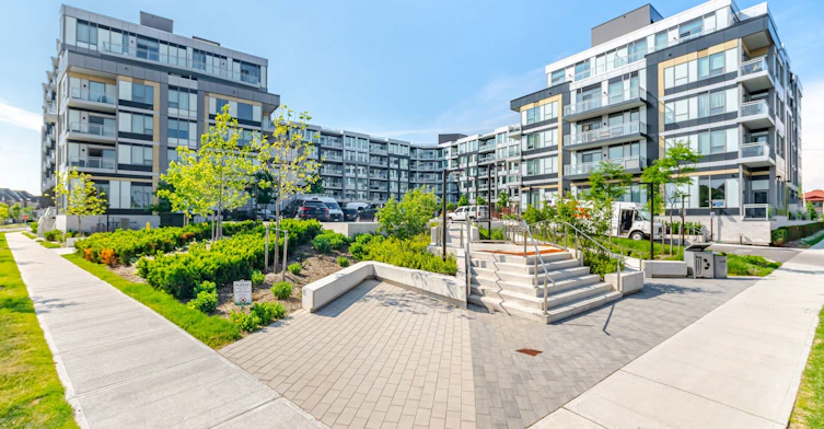 626-2501 Saw Whet Boulevard, Oakville, ON, L6M 5N2