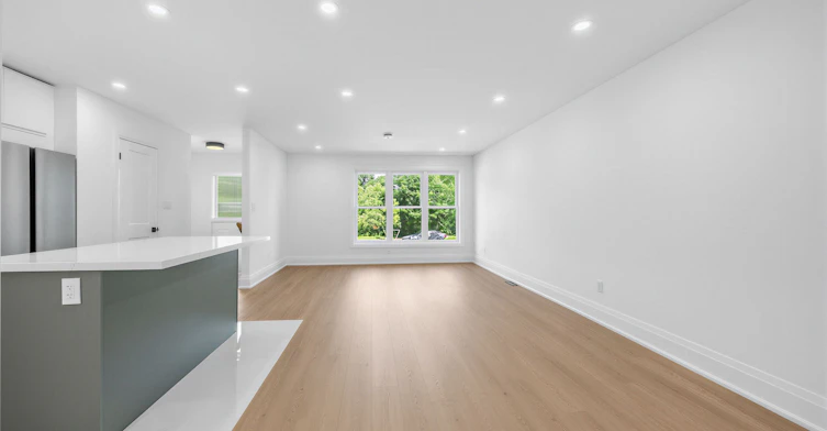 Main-606 Abana Road, Mississauga, ON, L5A 1H4 - 6