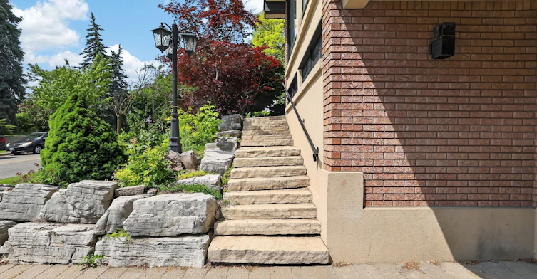 Upper-80 Beaumonde Heights Drive, Toronto, ON, M9V 1V9 - 2