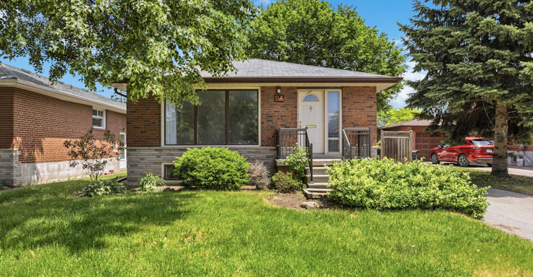 21 Jardine Place, Toronto, ON, M9R 2B8