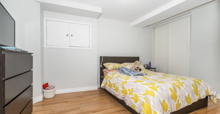 Main/Base-125 Viella Street, Toronto, ON, M6N 5C7 - 13