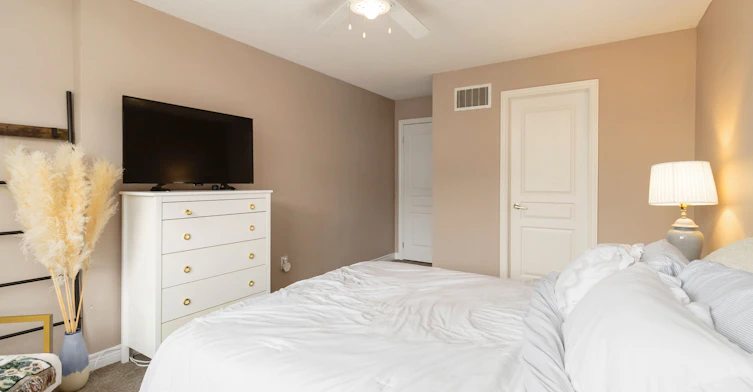 93-1401 Plains Road E, Burlington, ON, L7R 3P9 - 19