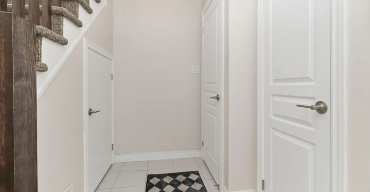 93-1401 Plains Road E, Burlington, ON, L7R 3P9 - 7