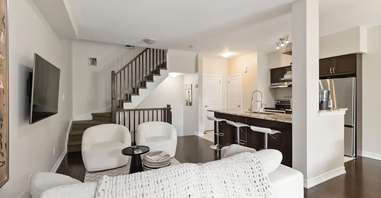 93-1401 Plains Road E, Burlington, ON, L7R 3P9 - 16