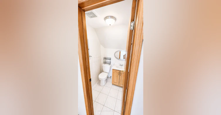 Upper-908 Ossington Avenue, Toronto, ON, M6G 3V1 - 7