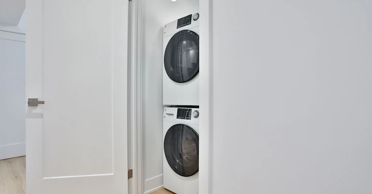 112 Fourth Street, Toronto, ON, M8V 2Y7 - 18