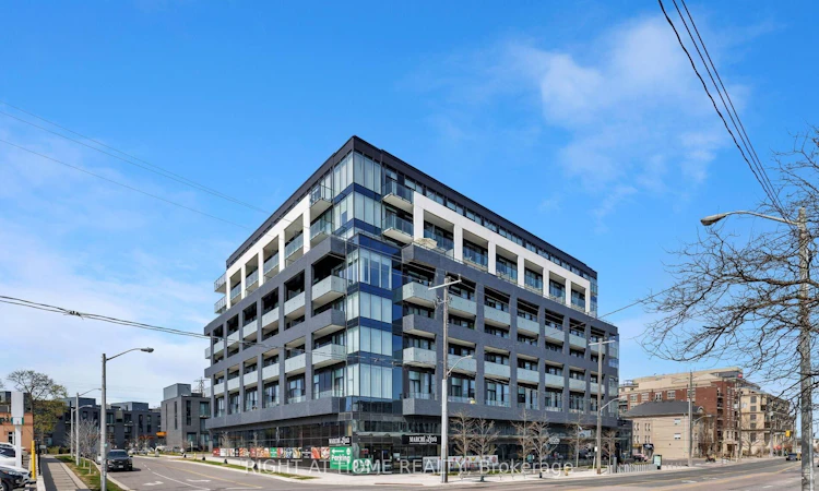 611-4208 Dundas Street W