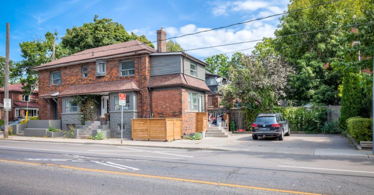 2-135 Jane Street, Toronto, ON, M6S 3Y7 - 5