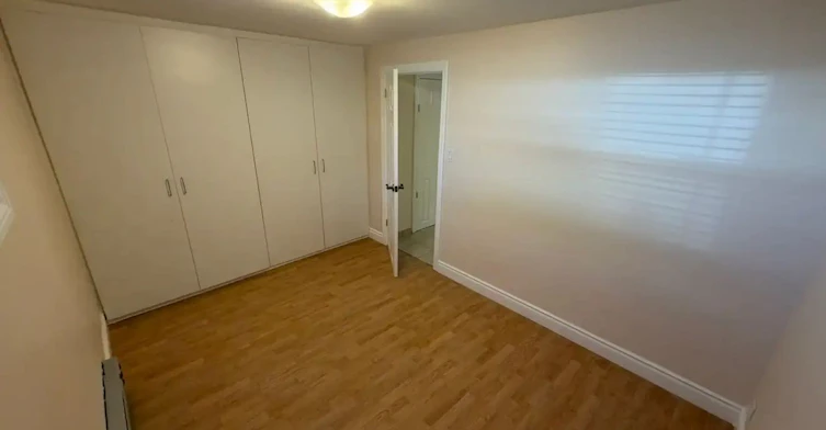 1564 The Queensway Way, Toronto, ON, M8Z 1T5 - 2