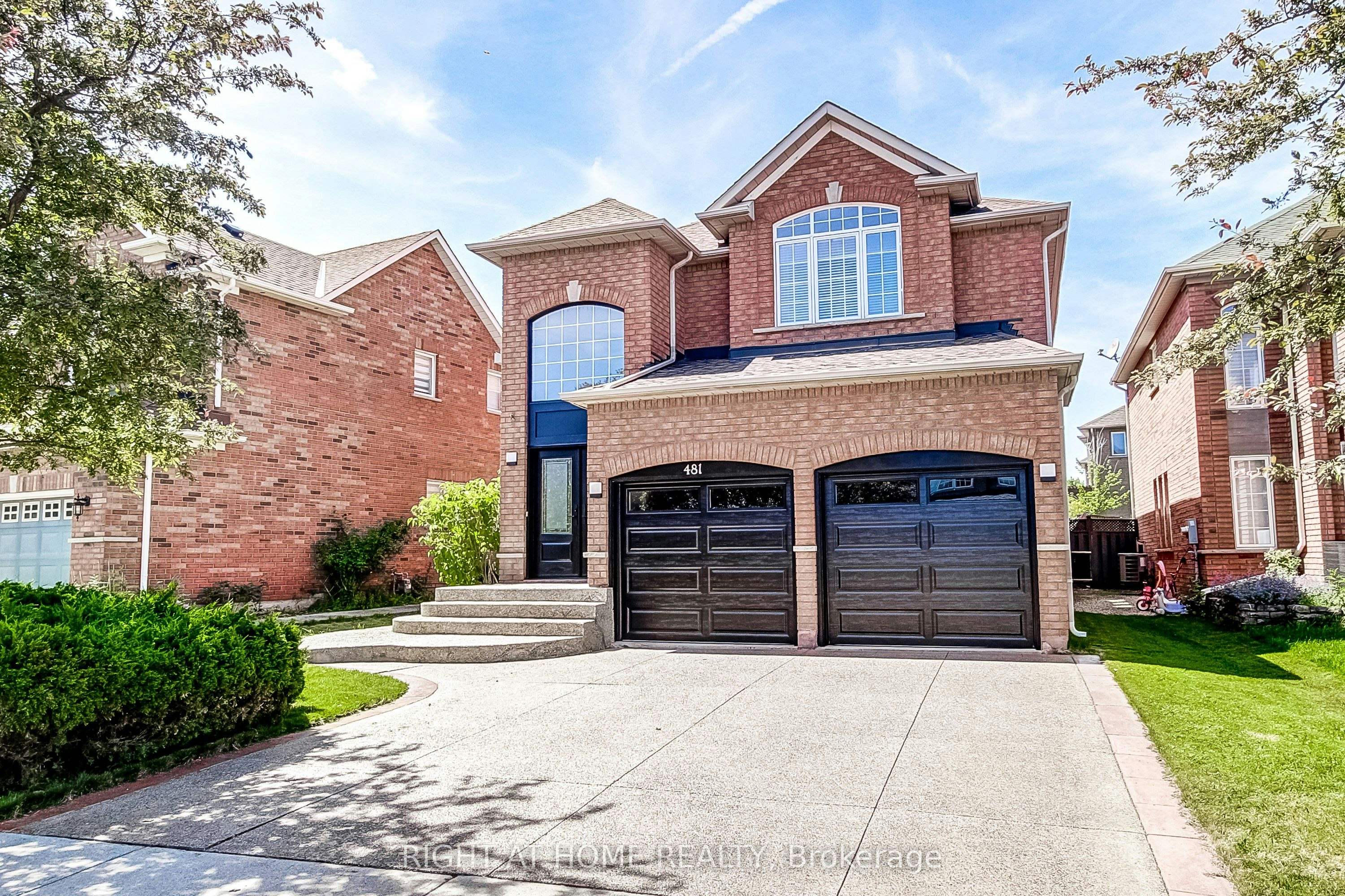 481 Heath Street, Oakville, ON, L6H 6N8