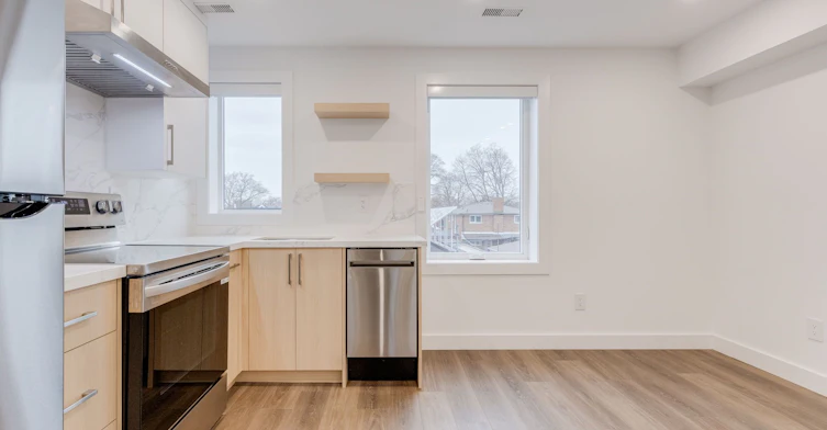 3-94 Earlscourt Avenue, Toronto, ON, M6E 4A9 - 3