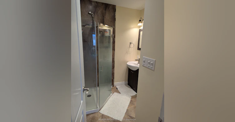 2563 Whittaker Drive, Burlington, ON, L7P 4R1 - 23