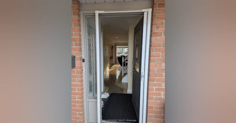 2563 Whittaker Drive, Burlington, ON, L7P 4R1 - 14
